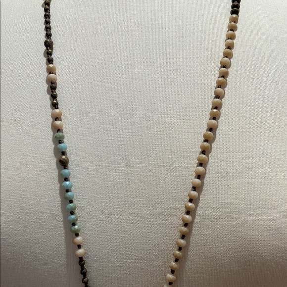 Elegant Pink Pendant Necklace - Picture 3 of 3